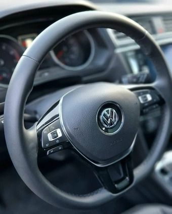 Volkswagen Tiguan Allspace cena 108300 przebieg: 76000, rok produkcji 2020 z Zielonka małe 352